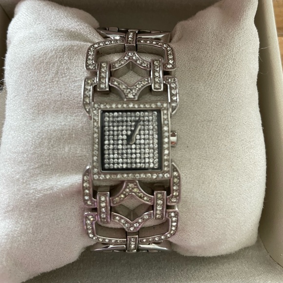 EUC BCBGMAXAZRIA watch - Picture 2 of 7